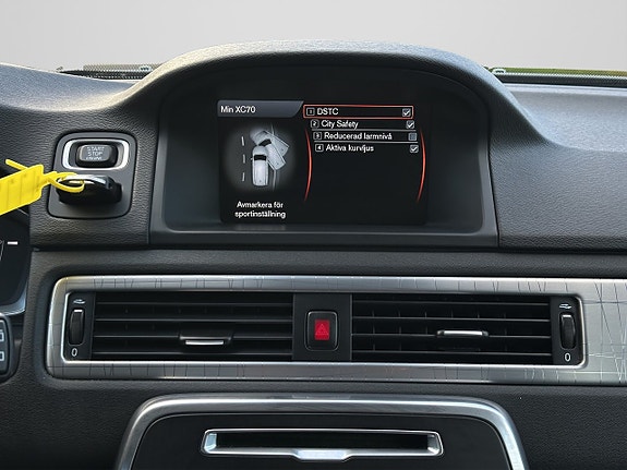 Volvo XC70 17 of 24