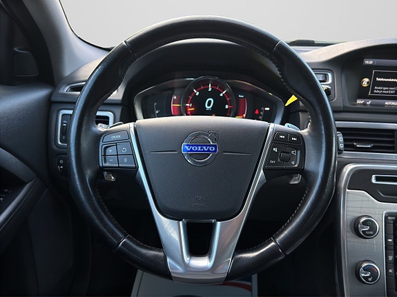 Volvo XC70 14 of 24
