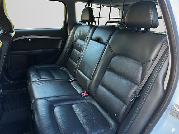 Volvo XC70 21 of 24