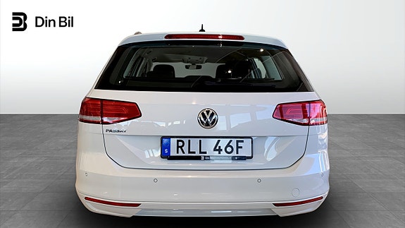 Volkswagen Passat 5 of 14