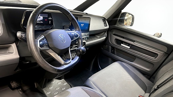Volkswagen ID. Buzz 7 of 12