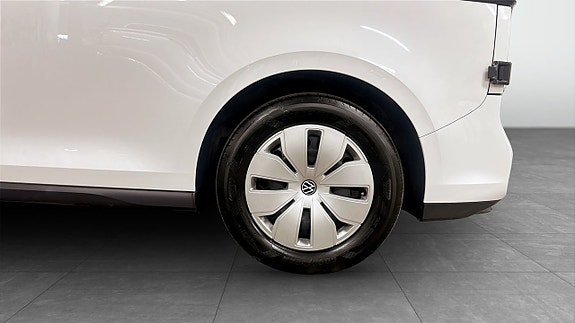 Volkswagen ID. Buzz 6 of 12