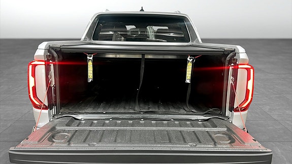 Volkswagen Amarok 12 of 12