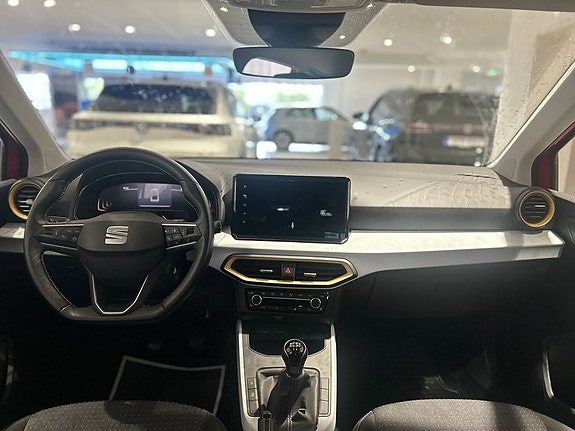 Seat Arona 9 of 18