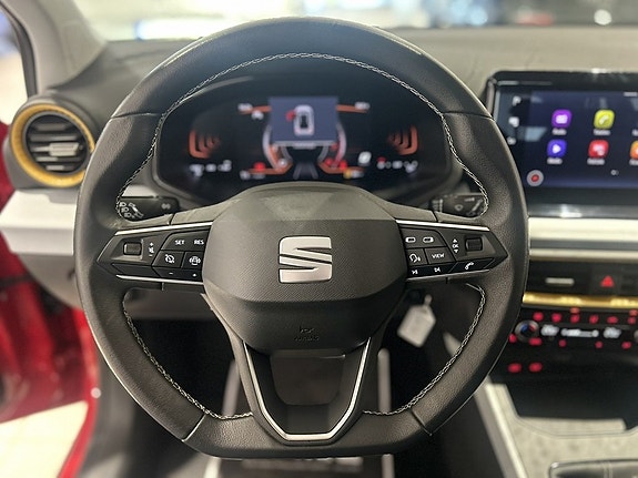 Seat Arona 15 of 18