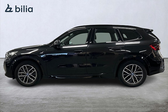 BMW iX1 3 of 19