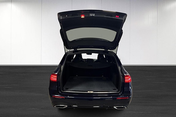 Mercedes-Benz E220 d 13 of 23