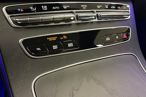 Mercedes-Benz E220 d 23 of 23