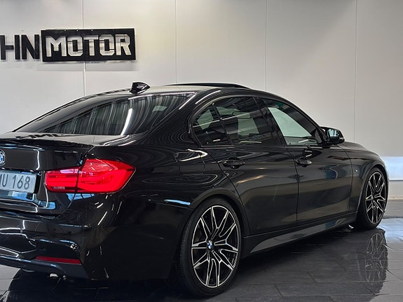BMW 330d 11 of 30