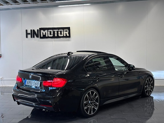 BMW 330d 8 of 30