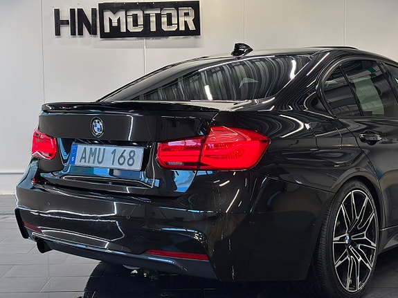BMW 330d 9 of 30