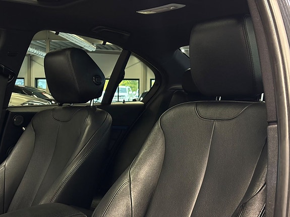 BMW 330d 17 of 30