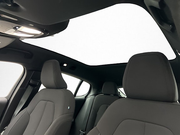 Volvo C40 17 of 30
