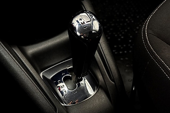 Peugeot 208 22 of 25