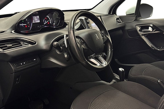 Peugeot 208 13 of 25