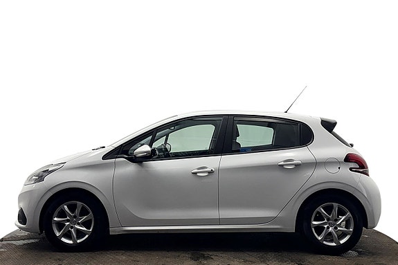Peugeot 208 10 of 25