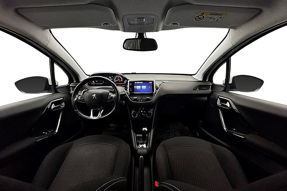 Peugeot 208 15 of 25