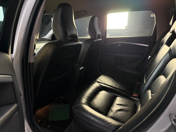 Volvo V70 13 of 14