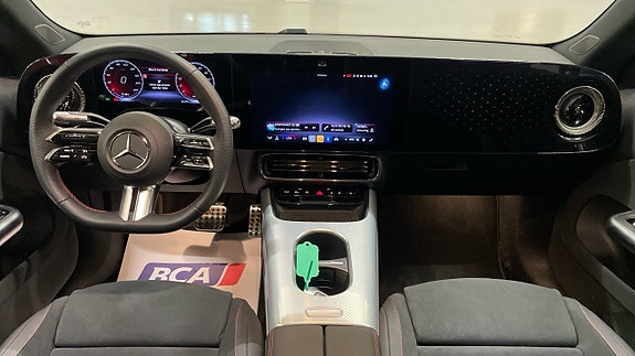 Mercedes-Benz CLA350 7 of 7