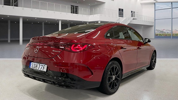 Mercedes-Benz CLA350 5 of 7