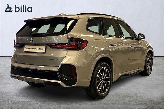 BMW iX1 16 of 19