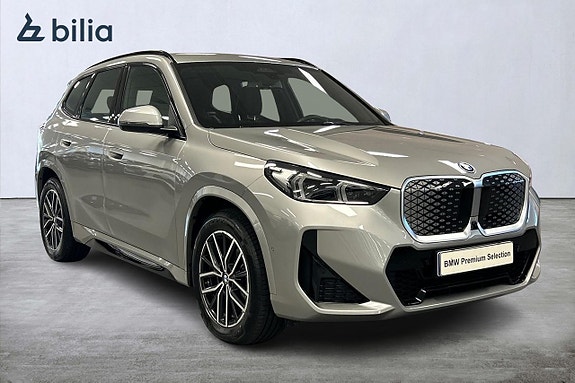 BMW iX1 17 of 19