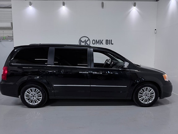 Lancia Voyager 4 of 28