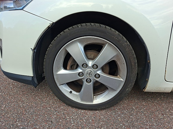 Toyota Auris 18 of 20