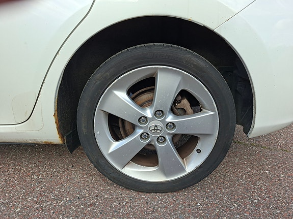 Toyota Auris 19 of 20