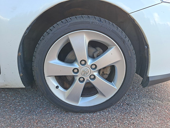 Toyota Auris 17 of 20