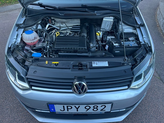 Volkswagen Polo 5 of 10