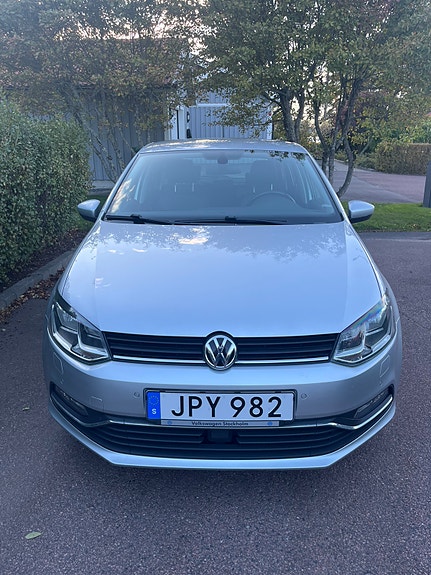 Volkswagen Polo 2 of 10