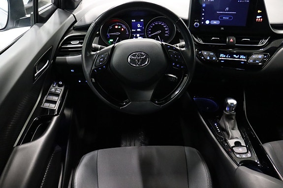 Toyota C-HR 11 of 26