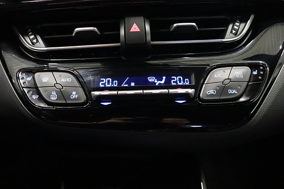 Toyota C-HR 22 of 26