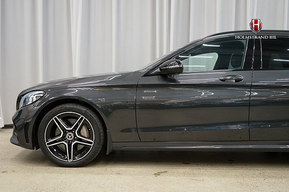 Mercedes-Benz C300 7 of 23