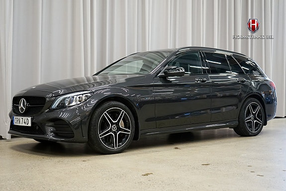 Mercedes-Benz C300 4 of 23