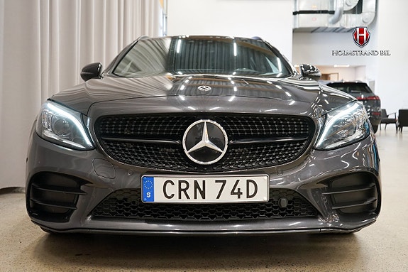 Mercedes-Benz C300 6 of 23