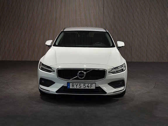 Volvo V60 9 of 27