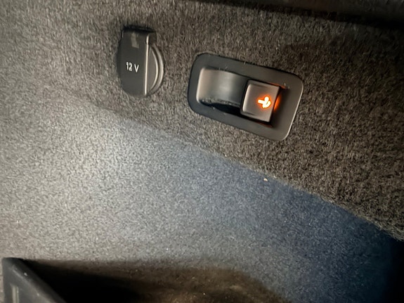 Volkswagen Passat Alltrack 11 of 13
