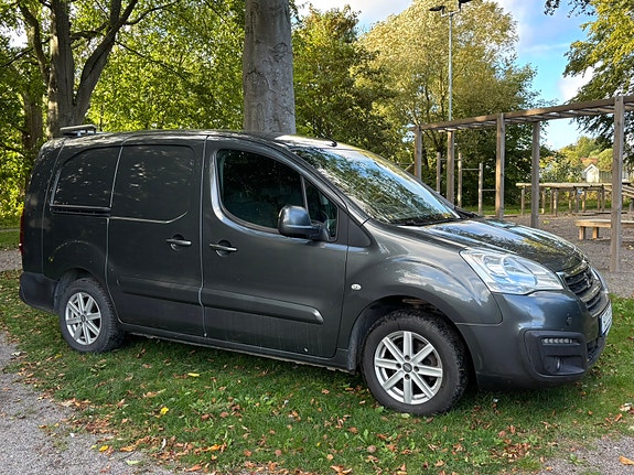 Peugeot Partner 3 of 9