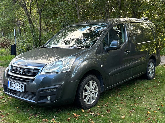 Peugeot Partner 2 of 9
