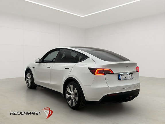 Tesla Model Y 6 of 30