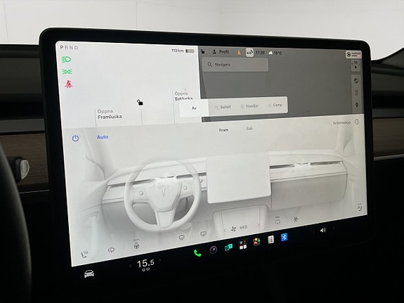 Tesla Model Y 25 of 30