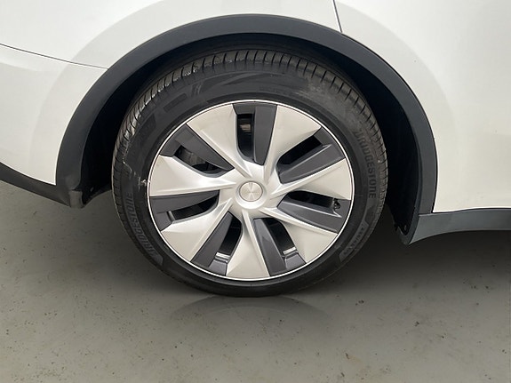Tesla Model Y 30 of 30