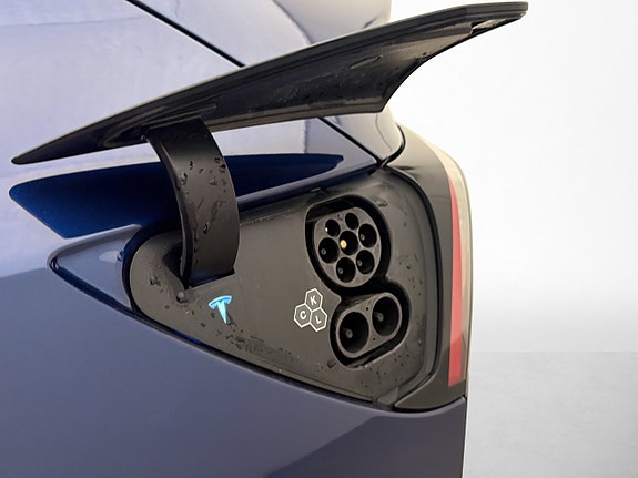 Tesla Model Y 30 of 30
