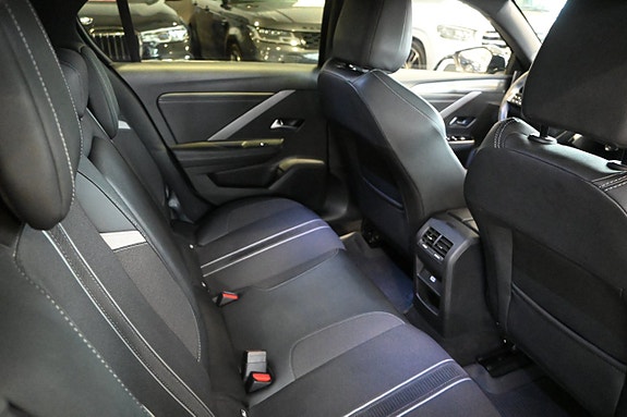 Opel Astra 12 of 25