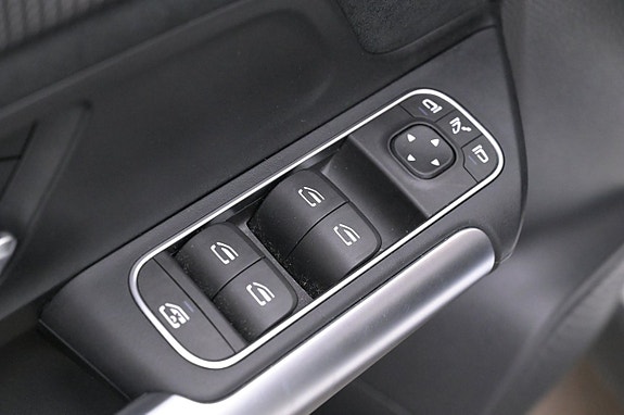Mercedes-Benz EQA250 12 of 27