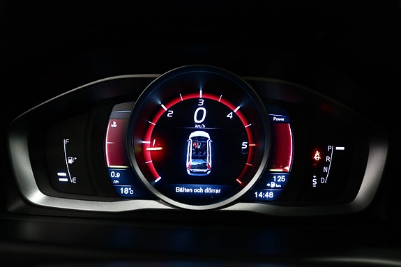 Volvo V70 12 of 18
