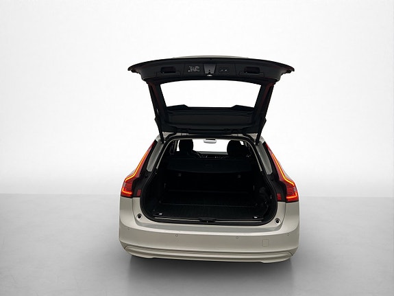 Volvo V90 29 of 30