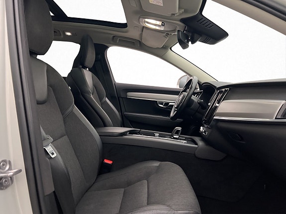 Volvo V90 12 of 30